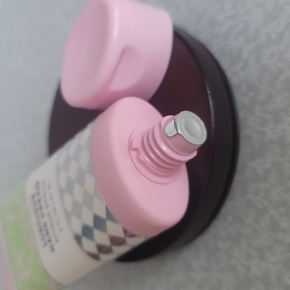 Refreshments Luscious Hand Cream - Citrus Spritz - Picture 8 of 9